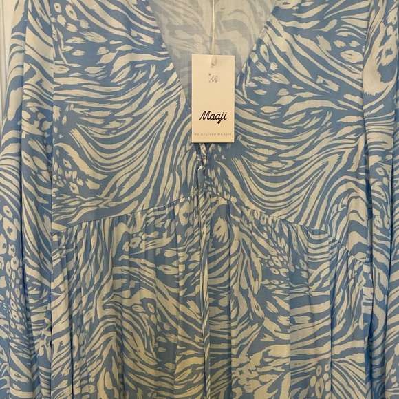 NWT Maaji white and blue boho tunic or coverup size L - Picture 3 of 14